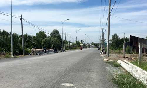 Giá đất tại huyện Nhà Bè, TP HCM cũng tăng mạnh nhờ mở đường, trải nhựa, thông cầu. Ảnh: Vũ Lê