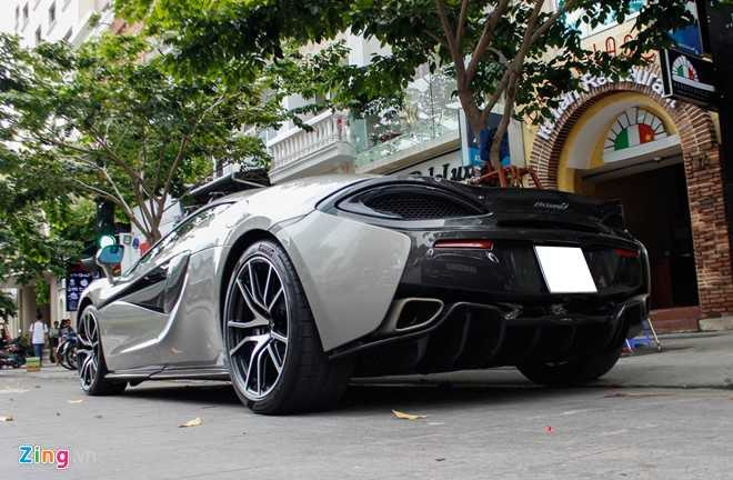 McLaren 570S cua Cuong Do La lan dau dao pho Sai Gon hinh anh 6