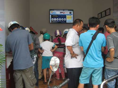 Vé số điện toán thu hút khá nhiều người mua