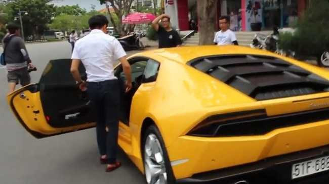 cuong-do-la-cam-lai-bo-doi-sieu-xe-tien-ty-den-happyland-hinh-11