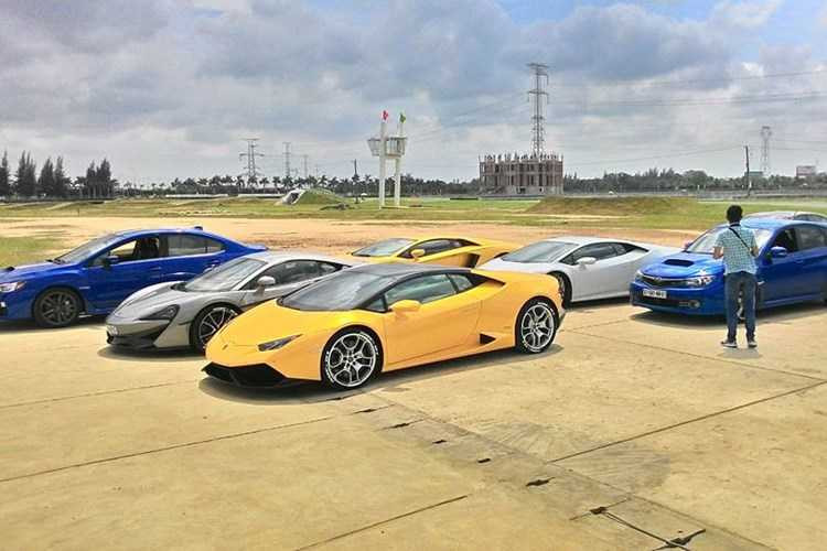 cuong-do-la-cam-lai-bo-doi-sieu-xe-tien-ty-den-happyland-hinh-4