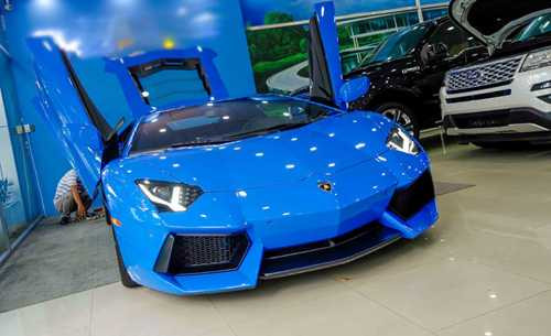 “choang” lamborghini aventador mau xanh cuc doc moi ve viet nam hinh anh 3