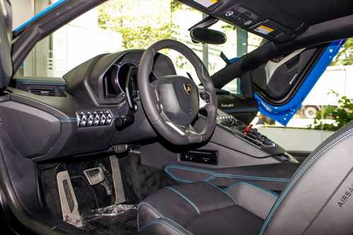 “choang” lamborghini aventador mau xanh cuc doc moi ve viet nam hinh anh 5