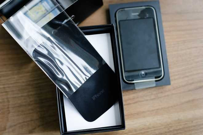 iPhone 3G hàng hiếm giá 50 triệu đồng ở Việt Nam