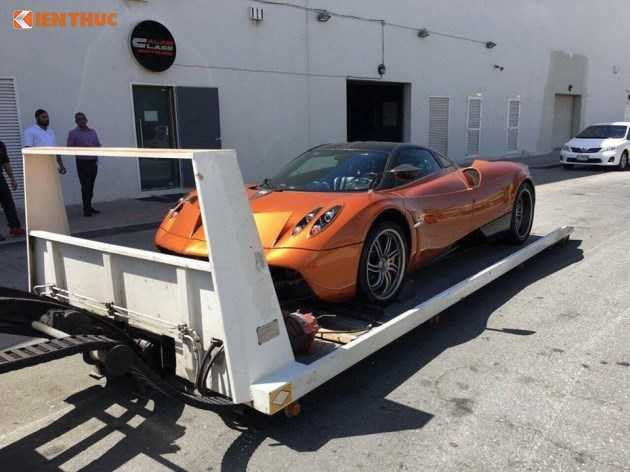 dai-gia-minh-nhua-tau-than-gio-pagani-huayra-78-ty-hinh-3