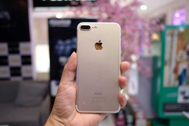 iPhone 7 Plus hang nhai gia hon 2 trieu tai Viet Nam hinh anh 2