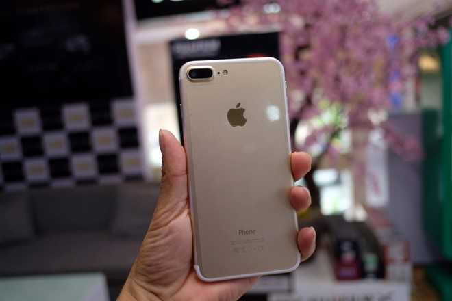 iPhone 7 Plus hang nhai gia hon 2 trieu tai Viet Nam hinh anh 3