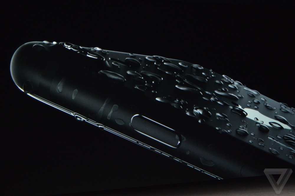 iPhone-7-35