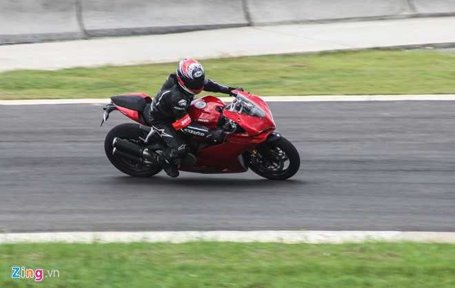 Hang tram biker do ve Long An lai thu Ducati hinh anh 10