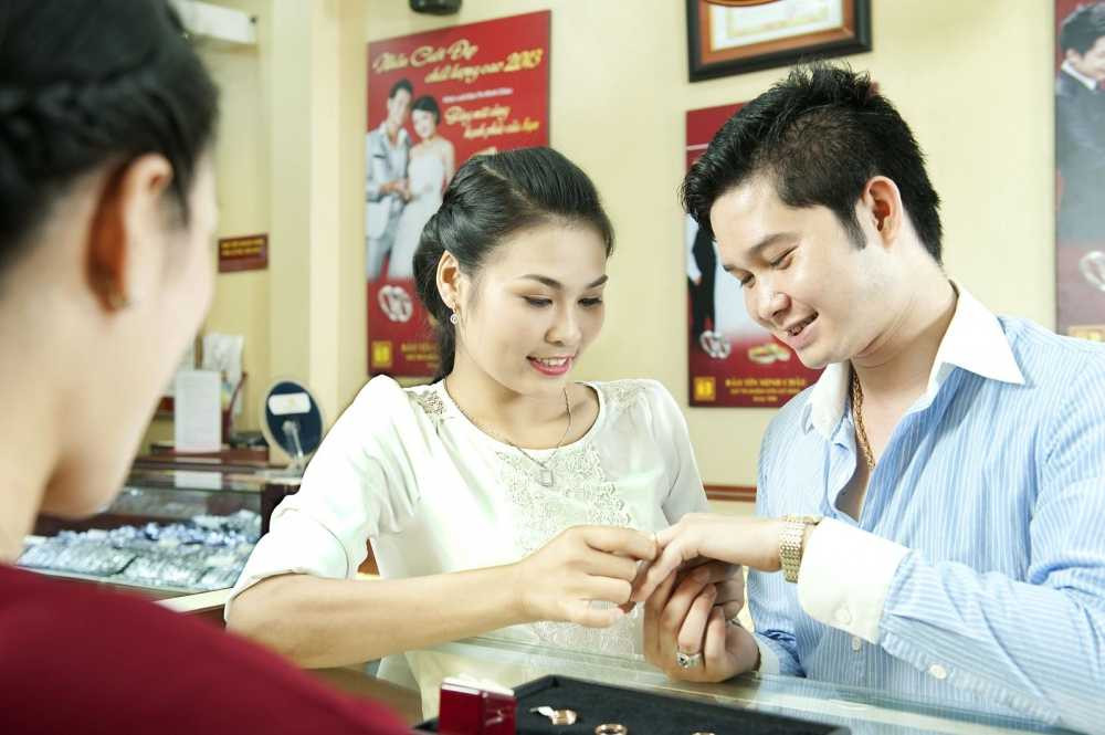 gia-vang-hom-nay-15-9