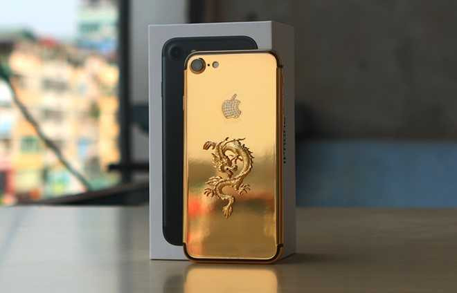 iPhone 7 Plus rong vang gia 90 trieu tai Viet Nam hinh anh 2