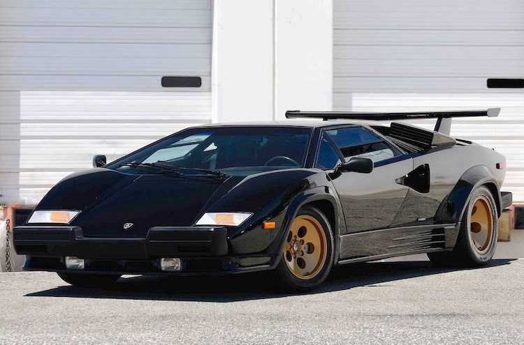 nhin-lai-huyen-thoai-lamborghini-countach-gia-947-ty
