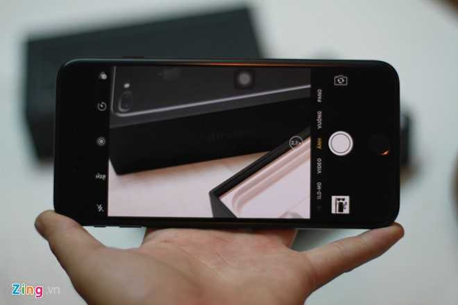 Anh iPhone 7 Plus Jet Black vua ve VN, gia 36 trieu dong hinh anh 13