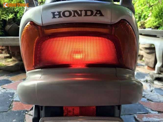 honda-spacy-di-16-nam-gia-200-trieu-dong-tai-ha-noi-hinh-12
