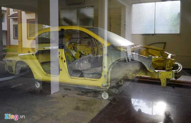 Nha may oto 'made in Viet Nam' o Ha Noi dap chieu hinh anh 6