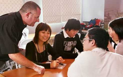 Luong chuyen gia nuoc ngoai tai Viet Nam gan 4,5 ty mot nam hinh anh 1