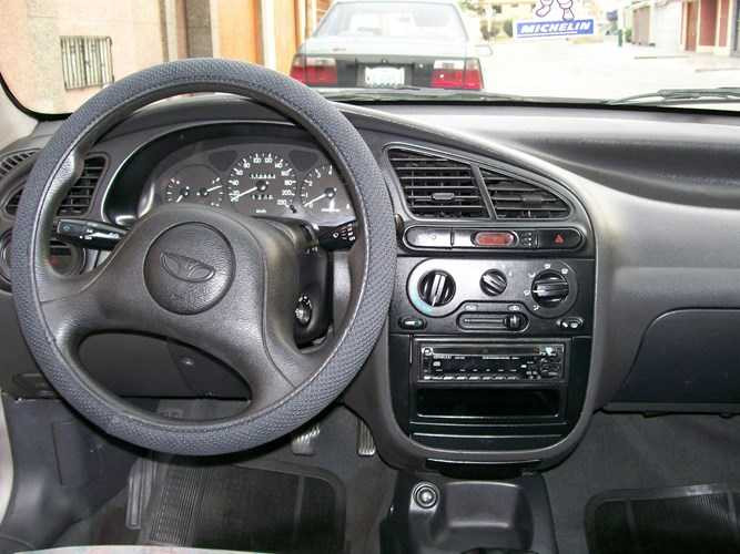 diem-mat-xe-hop-cu-gia-120-trieu-dang-mua-tai-vn-hinh-12