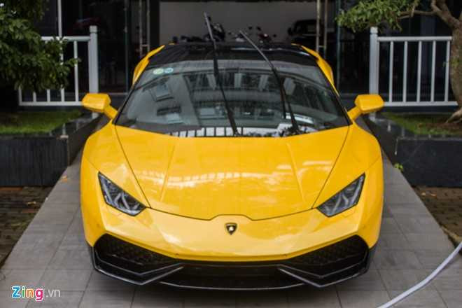 Cap doi sieu xe cua Cuong Do La dao pho Sai Gon hinh anh 2