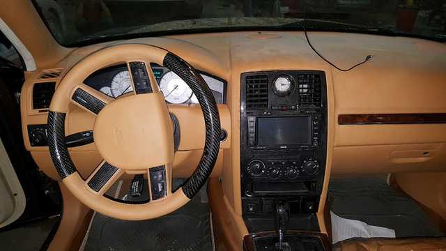 o-to-rolls-royce-phantom-phien-ban-viet-gia-chi-200-trieu-dong