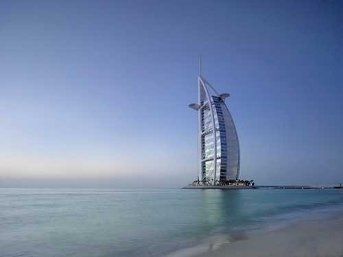 Khách sạn Burj Al Arab là nơi duy nhất được gắn 7 sao trên thế giới. Ảnh: Jumeirah Hotel.