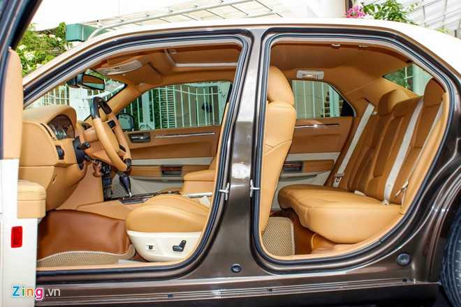 Tho Viet do Chrysler 300C thanh 'Rolls-Royce' het 200 trieu hinh anh 12