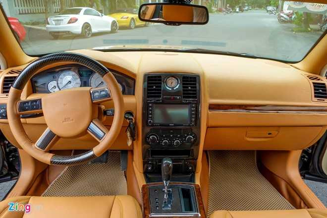 Tho Viet do Chrysler 300C thanh 'Rolls-Royce' het 200 trieu hinh anh 13