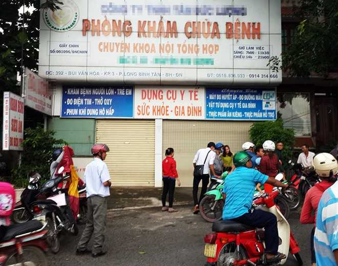 Co gai 18 tuoi to bac si phu khoa hiep dam hinh anh 1