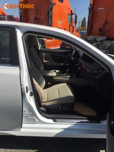 cham-mat-xe-sang-lexus-gs-200t-gia-31-ty-tai-ha-noi-hinh-6