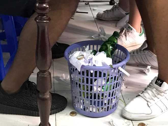 Quan 'bun cha Obama' bi to ban, xem thuong khach hang hinh anh 1