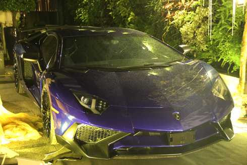 Aventador LP750-4 SV về nước hồi tháng 9.