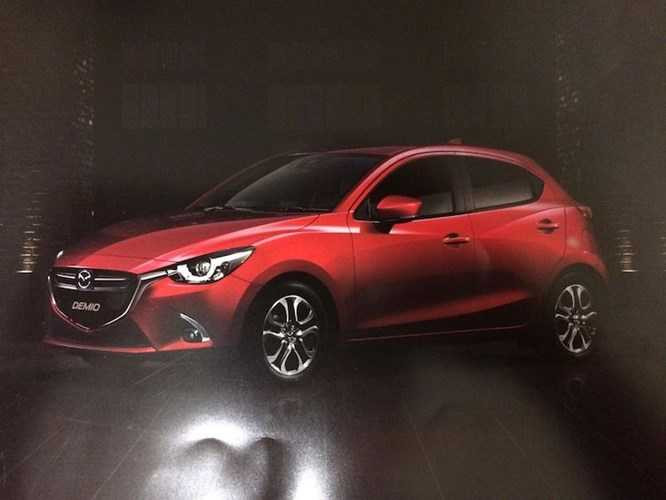 xe-co-nho-gia-re-mazda2-phien-ban-2017-lo-hang