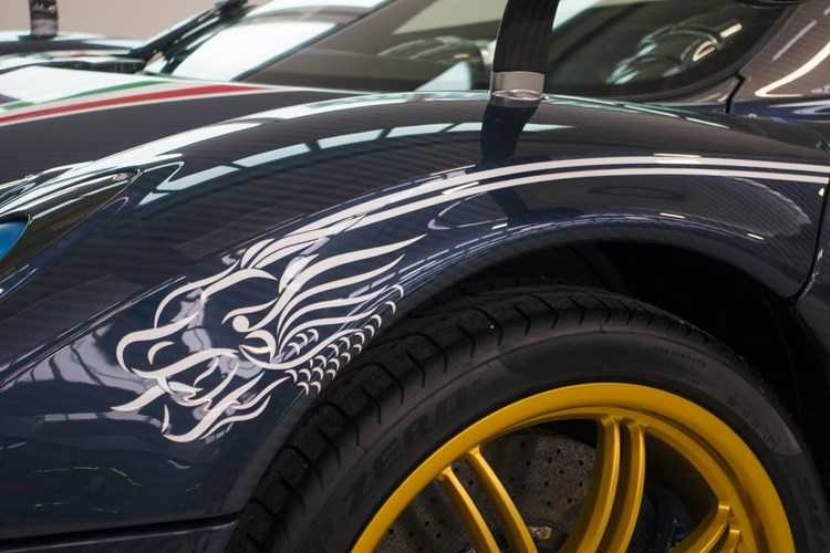 bo-3-than-gio-pagani-huayra-dinastia-doc-nhat-the-gioi-hinh-4