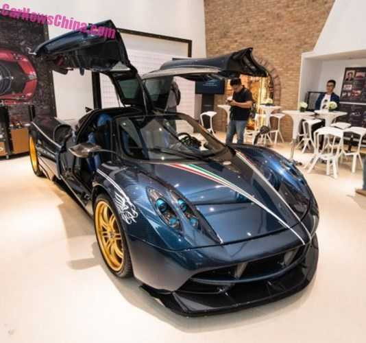 bo-3-than-gio-pagani-huayra-dinastia-doc-nhat-the-gioi-hinh-7