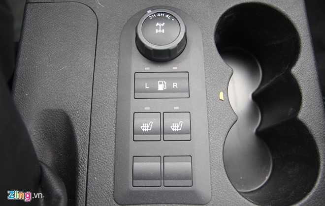 Anh ban tai Nga UAZ Pickup gia tot dau tien o Viet Nam hinh anh 15