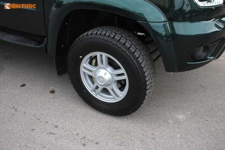 can-canh-xe-nga-uaz-patriot-gia-tu-298-trieu-tai-vn-hinh-5