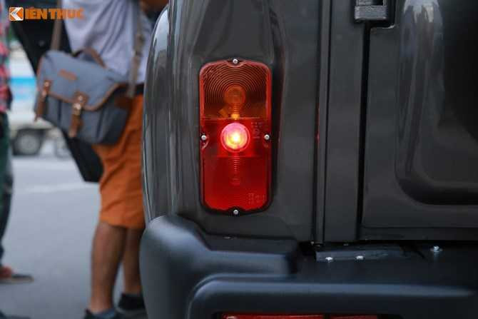 xe-hop-nga-uaz-hunter-gia-chi-300-trieu-dong-tai-vn-hinh-9