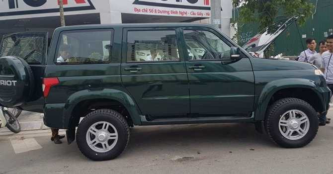 Xe Nga áp thuế nhập khẩu 0% có vượt qua được đối thủ cùng phân khúc?