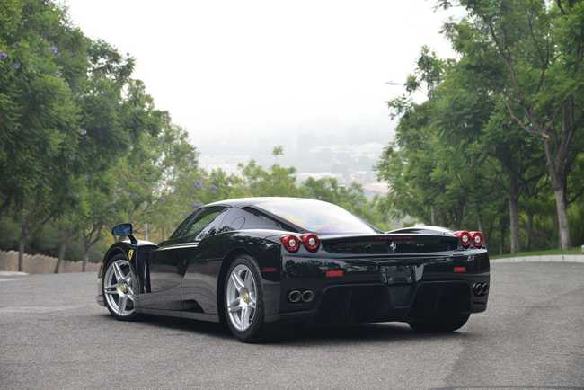 ngam ferrari enzo den bong gia 75,9 ty dong hinh anh 2