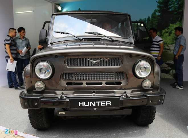 Xe Nga gia 300 trieu o Sai Gon hinh anh 1