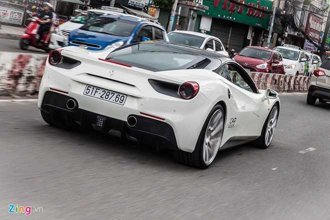 Dan sieu xe cua Cuong Do La thay phien dao pho Sai Gon hinh anh 2