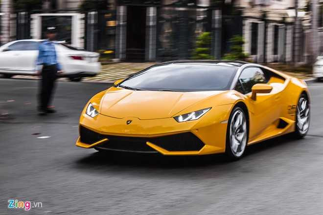 Dan sieu xe cua Cuong Do La thay phien dao pho Sai Gon hinh anh 3