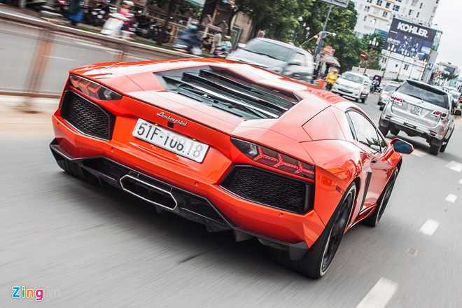 Dan sieu xe cua Cuong Do La thay phien dao pho Sai Gon hinh anh 5