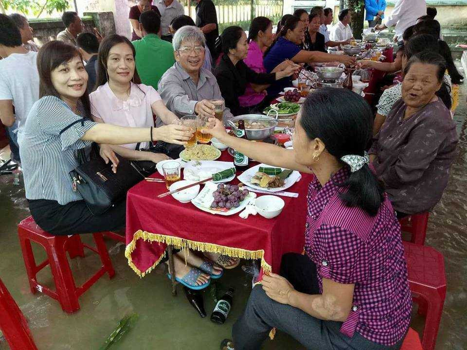 1001 kieu ruoc dau mua lu 