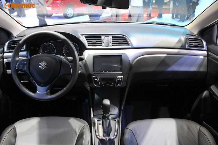 gia-chi-588-trieu-dong-suzuki-ciaz-van-e-nhat-viet-nam-hinh-5