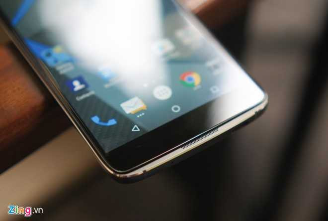 Mo hop BlackBerry DTEK60 gia 14 trieu sap len ke hinh anh 7