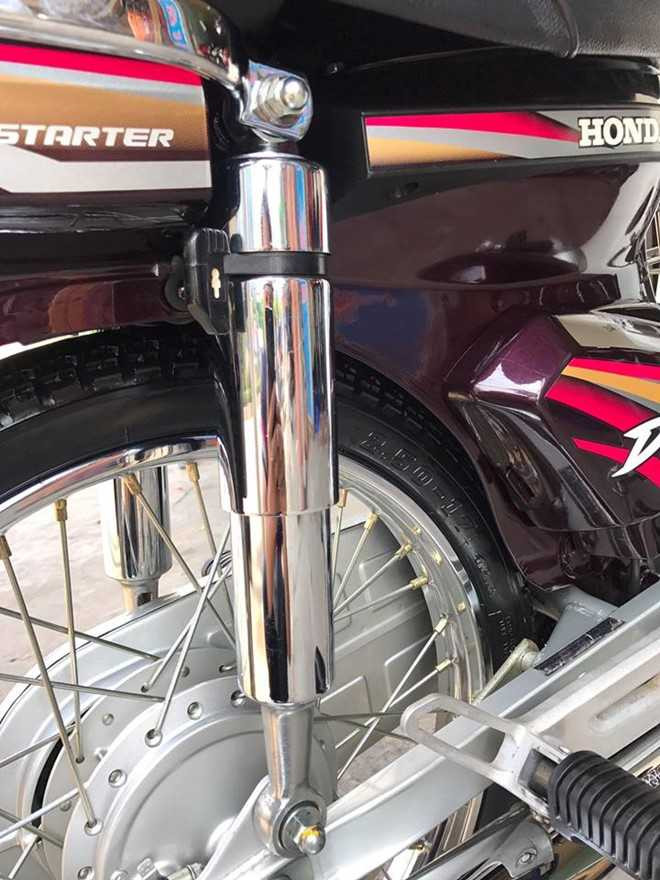 Anh chi tiet Honda Super Dream doi 2000 hang hiem o Sai Gon hinh anh 7