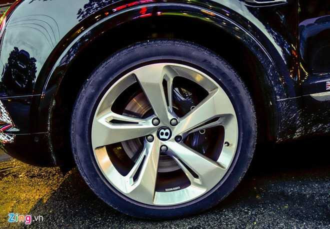 Anh Bentley Bentayga - sieu SUV gia 19 ty dong o Sai Gon hinh anh 6