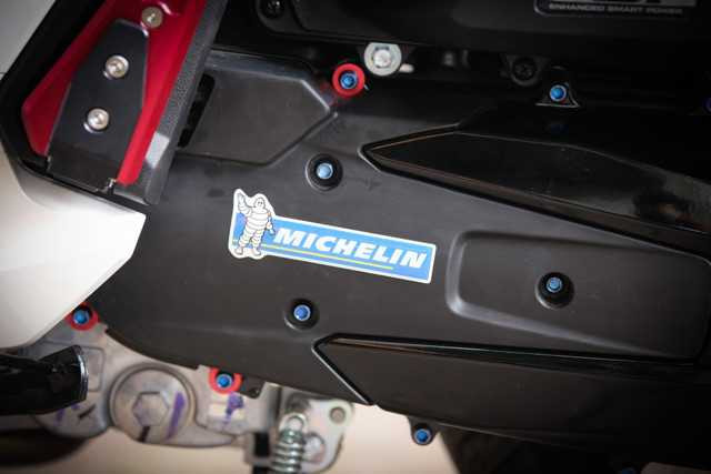 Honda SH 2017 mới bán đã được dân chơi Hà Nội độ lại ảnh 10