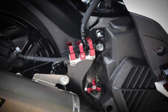 Honda SH 2017 mới bán đã được dân chơi Hà Nội độ lại ảnh 11