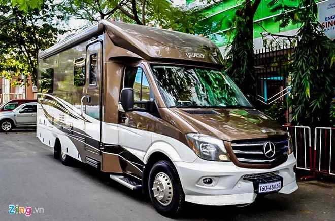 Chi tiet nha di dong Mercedes-Benz hang doc tai Viet Nam hinh anh 2